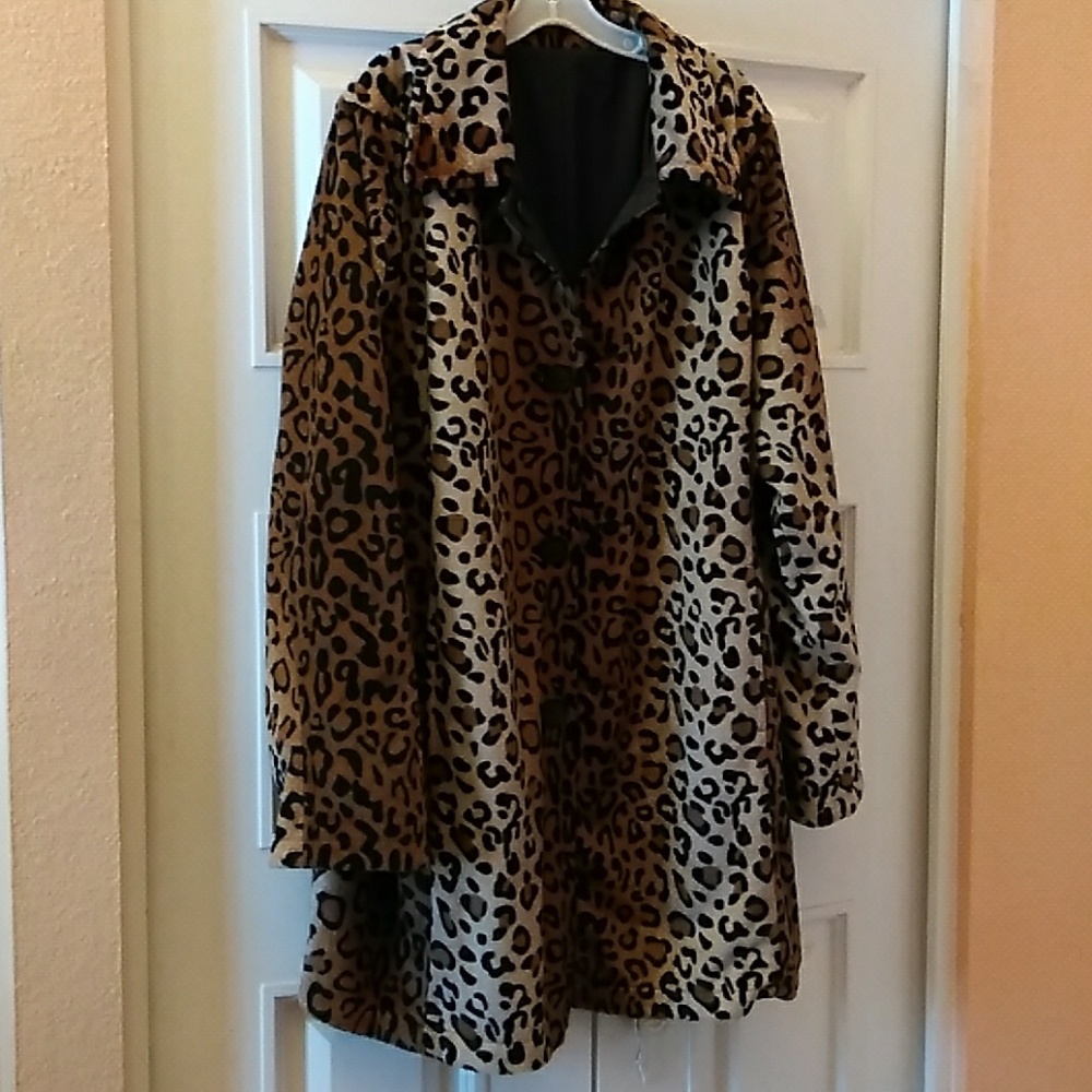 Dennis basso reversible coat ll Leapard Size 1 X